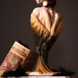 Dream Valley Plume Chest