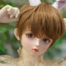 Senior Delf Muse LENNON